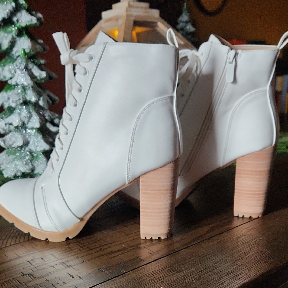 Lulu's White Lace-Up Chunky Heel Boots